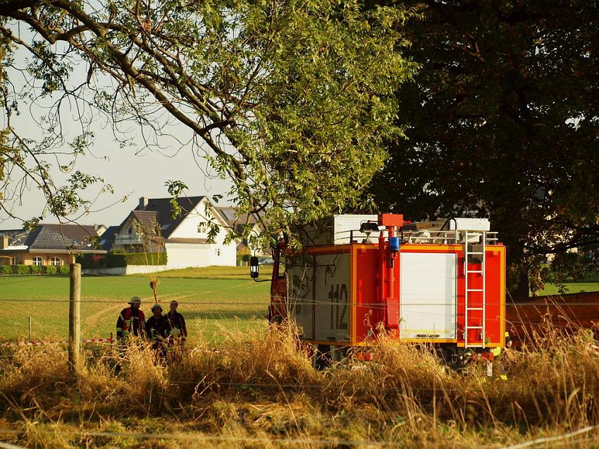 Kleinflugzeug abgestuerzt Sankt Augustin Meindorf P042.JPG